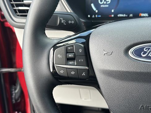 Used 2024 Ford Escape Platinum w/ Premium Technology Package image 34