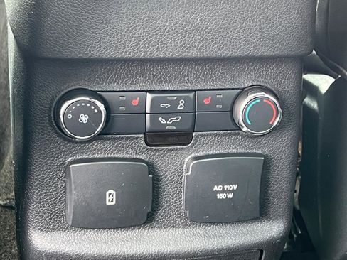 Used 2018 Ford Explorer Limited image 35