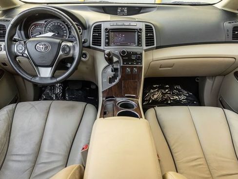 Used 2013 Toyota Venza XLE FWD image 7