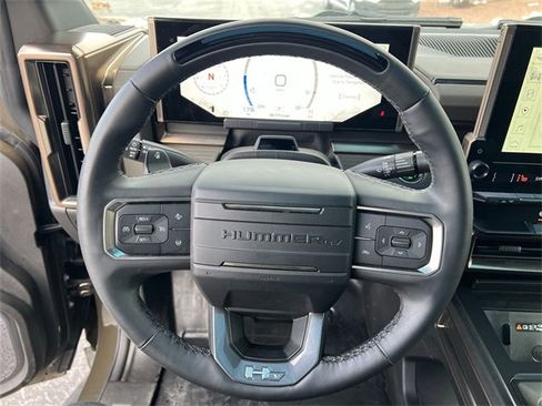 Certified 2025 GMC Hummer EV 3X image 11