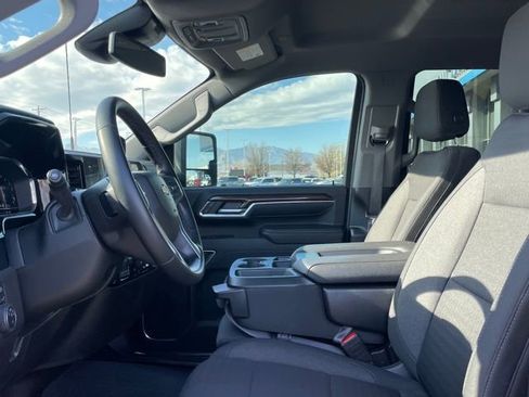 Certified 2024 Chevrolet Silverado 2500 LT w/ Safety Package image 18