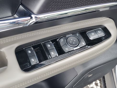 New 2026 Lincoln Corsair Premiere image 10