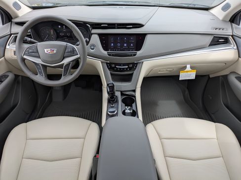 New 2026 Cadillac XT5 Premium Luxury w/ Driver Assist Package image 13