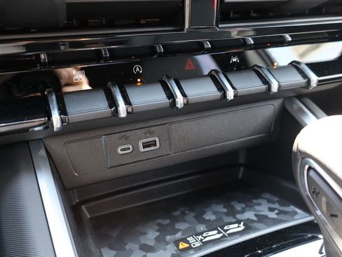 New 2025 Chevrolet Colorado Z71 w/ Technology Package image 24