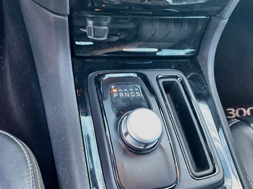 Used 2022 Chrysler 300 S RWD image 17