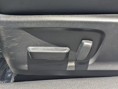 Used 2025 Lexus IS 350 F Sport w/ Accessory Package 2 RWD image 7