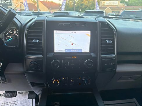 Used 2019 Ford F150 XLT w/ Equipment Group 302A Luxury AWD/4WD image 14