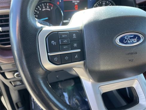 Used 2023 Ford Expedition Limited image 19