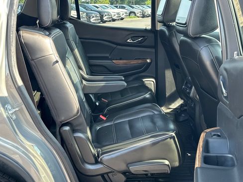 Used 2019 GMC Acadia Denali w/ Technology Package AWD/4WD image 15