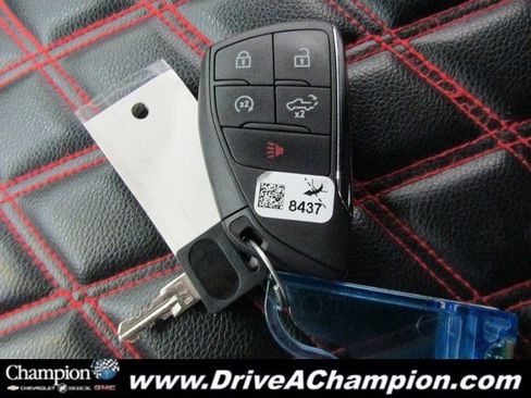 Used 2024 Chevrolet Silverado 1500 RST w/ Redline Edition AWD/4WD image 10