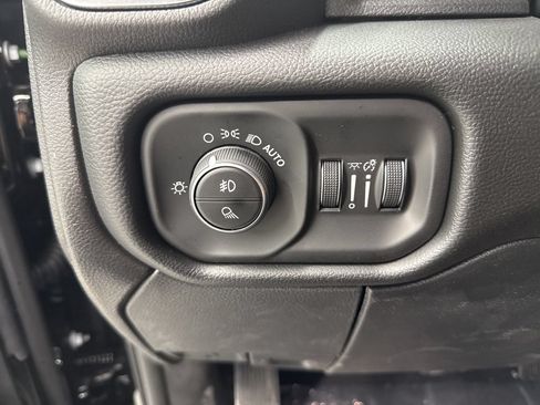 New 2026 RAM 2500 Laramie w/ Night Edition AWD/4WD image 20