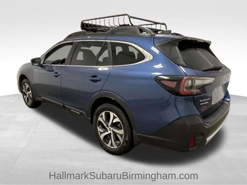 Certified 2022 Subaru Outback Limited image 5
