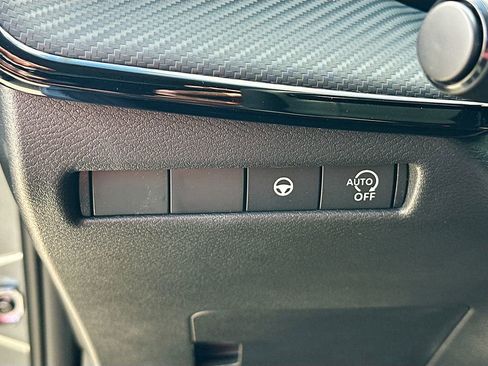 New 2026 Nissan Kicks SR image 10