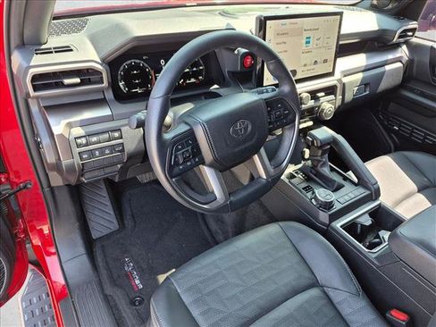 Used 2025 Toyota 4Runner TRD Off-Road Premium AWD/4WD image 10