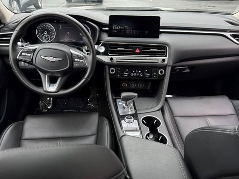 Used 2025 Genesis G70 2.5T image 15