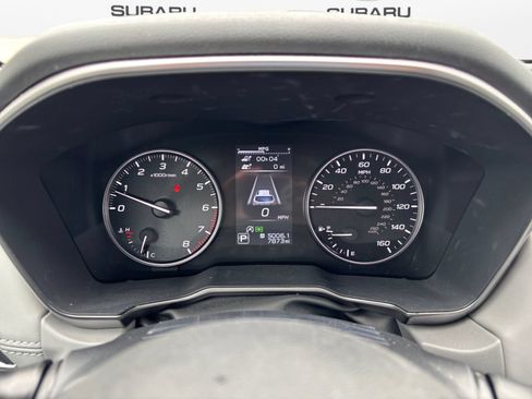 Used 2025 Subaru Outback Limited AWD/4WD image 14