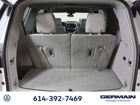 Used 2019 GMC Acadia SLT w/ LPO, Cargo Package image 21