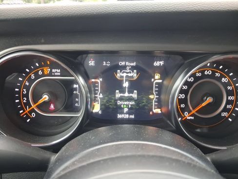 Used 2022 Jeep Gladiator Sport AWD/4WD image 5