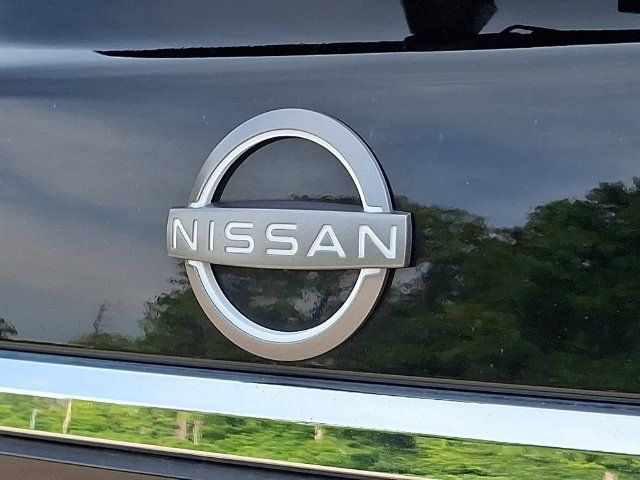 Used 2023 Nissan Armada Platinum w/ Captain's Chairs Package AWD/4WD image 35