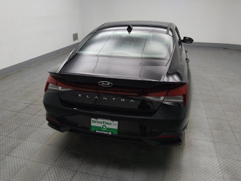 Used 2023 Hyundai Elantra SEL w/ Convenience Package FWD image 7