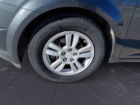 Used 2014 Chevrolet Sonic LT image 34