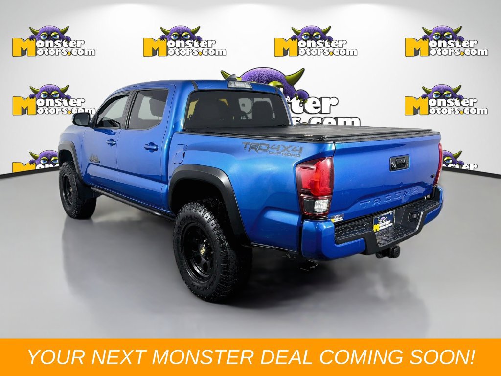 Used 2018 Toyota Tacoma TRD Sport AWD/4WD image 7