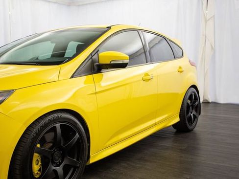 Used 2017 Ford Focus ST w/ Equipment Group 402A image 35