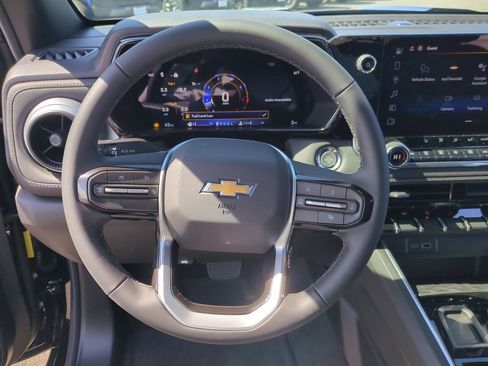 New 2026 Chevrolet Suburban High Country AWD/4WD image 11