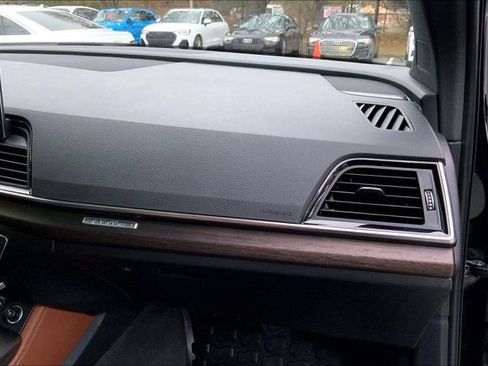 Used 2021 Audi Q5 2.0T Premium Plus w/ Premium Plus Package image 16