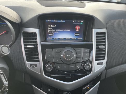 Used 2015 Chevrolet Cruze LT w/ Sun And Sound Package image 23