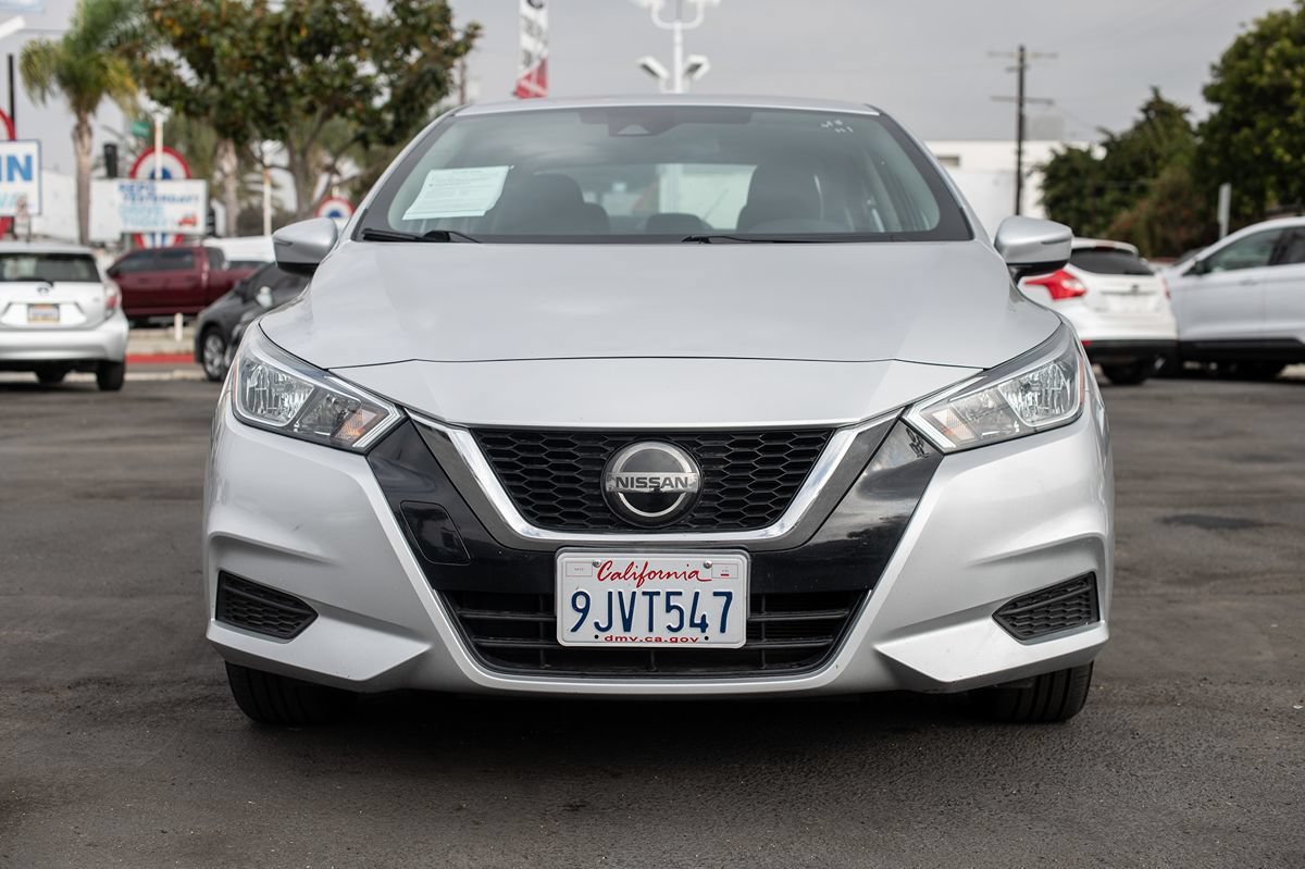 Used 2021 Nissan Versa SV FWD image 9