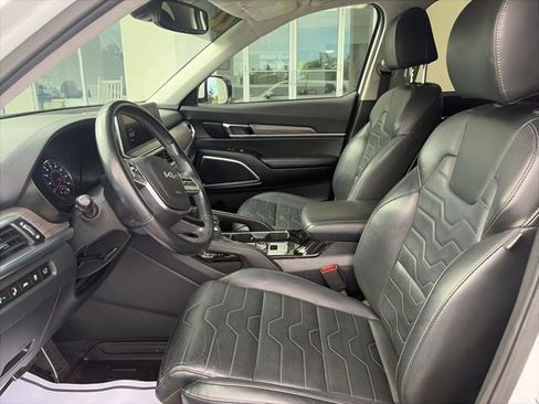 Used 2022 Kia Telluride SX w/ SX Prestige Package AWD/4WD image 8