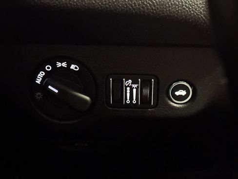 Used 2023 Dodge Challenger R/T w/ Blacktop Package image 26