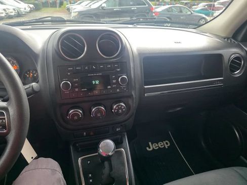 Used 2016 Jeep Patriot Sport w/ Power Value Group FWD image 16