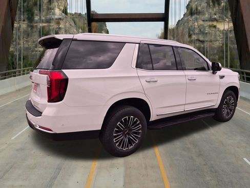 New 2026 GMC Yukon Elevation AWD/4WD image 12