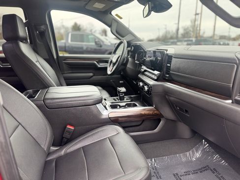 Used 2023 GMC Sierra 1500 SLT w/ SLT Premium Package image 10