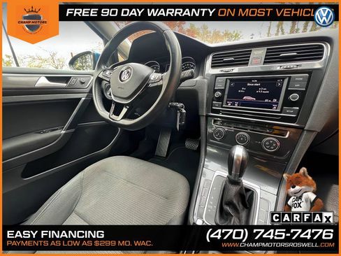 Used 2019 Volkswagen Golf S image 37