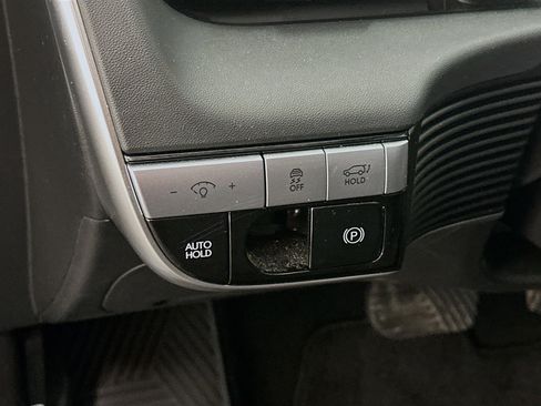 Used 2024 Hyundai Ioniq 5 SEL image 17