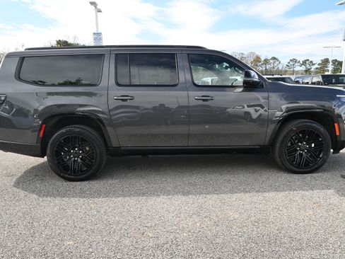 New 2026 Jeep Grand Wagoneer L Limited image 12