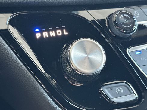 New 2026 Chrysler Pacifica Select image 22