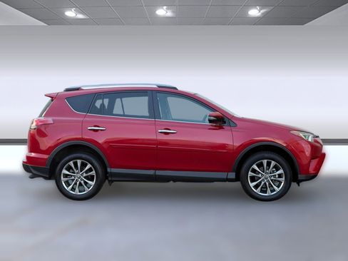 Used 2017 Toyota RAV4 Limited image 7