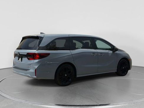 Used 2025 Honda Odyssey Sport-L image 2