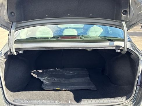 Certified 2025 Hyundai Elantra Limited image 12