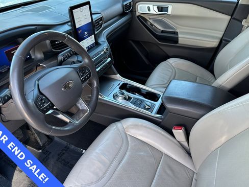 Certified 2020 Ford Explorer Platinum w/ Premium Technology Package image 11