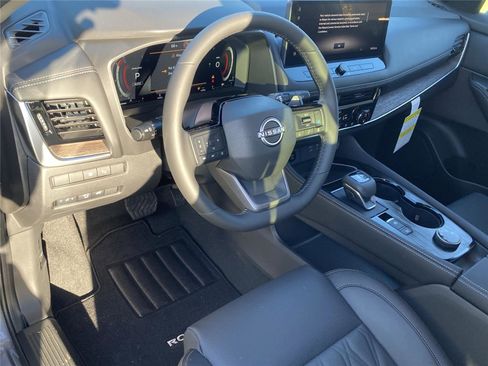 New 2026 Nissan Rogue Platinum w/ Platinum Premium Package AWD/4WD image 12