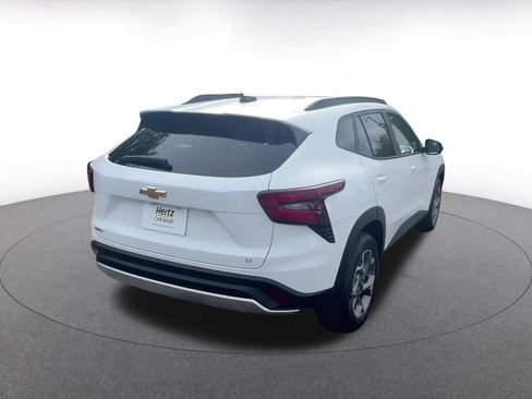 Used 2025 Chevrolet Trax LT image 14