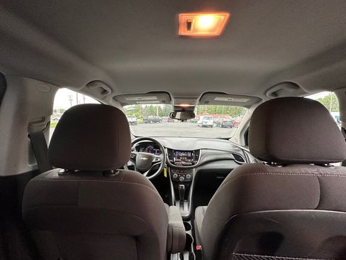 Used 2020 Chevrolet Trax LS w/ Tint and Cruise Package FWD image 19