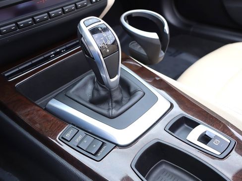 Used 2010 BMW Z4 sDrive35i RWD image 30