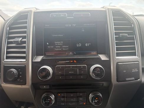 Used 2015 Ford F150 Lariat w/ Equipment Group 501A Mid AWD/4WD image 29