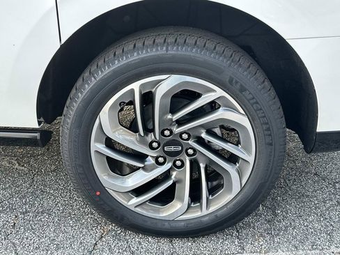 New 2026 Lincoln Navigator L Reserve image 23